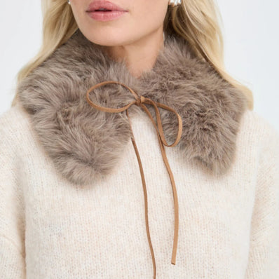 Vifaux Faux Collar