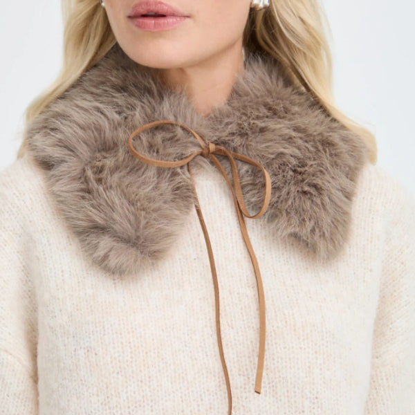 Vifaux Faux Collar