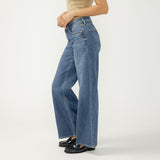 Suki Curvy Mid Rise Wide