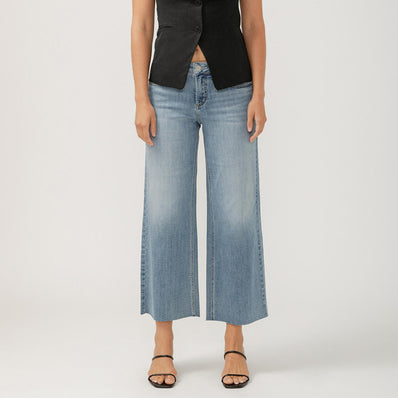 Suki Curvy Mid Rise Ankle