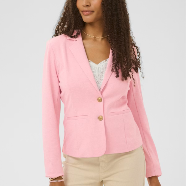 Anett Blazer