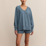 V-Neck Modern Weekender