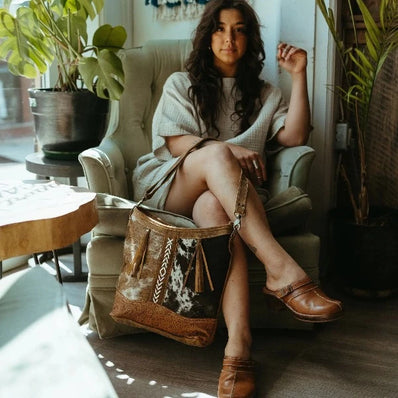 Oakley Leather & Hairon