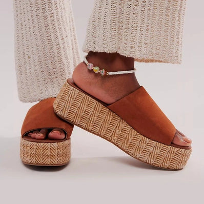 Harbor Raffia Flatform Sandals