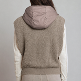 Benni Hooded Boucle Vest